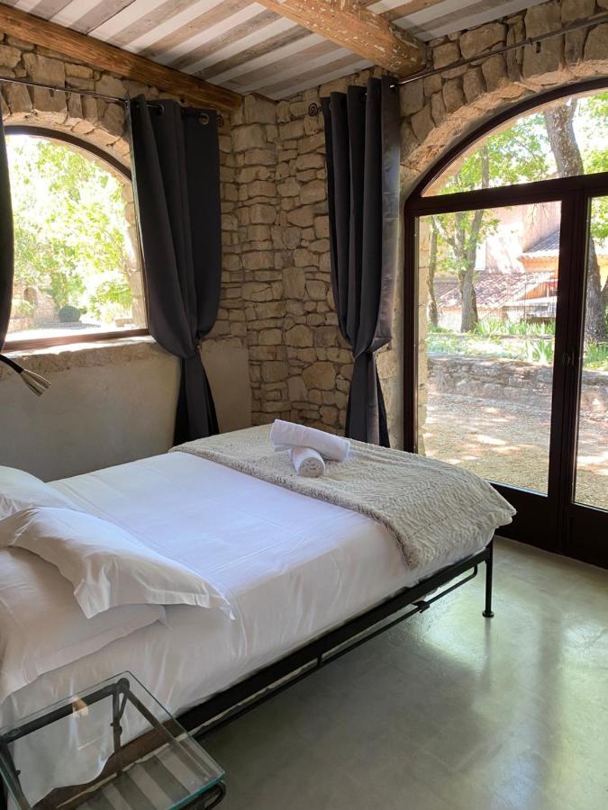 Hotel Lou Caleu Restaurant Le Rocher Des Abeilles Saint-Martin-de-Castillon Bagian luar foto