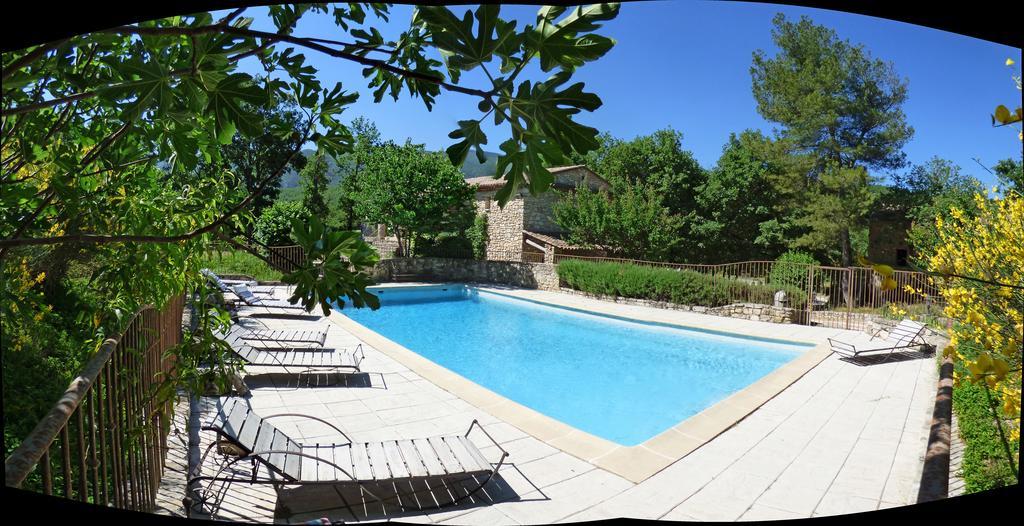 Hotel Lou Caleu Restaurant Le Rocher Des Abeilles Saint-Martin-de-Castillon Bagian luar foto